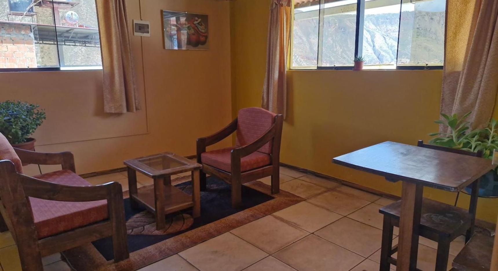 Chaska Valle Inn Urubamba Bagian luar foto